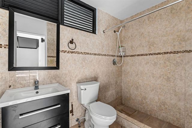 3 GARDEN HILLS ESTATES 12, Guaynabo, PR 00966