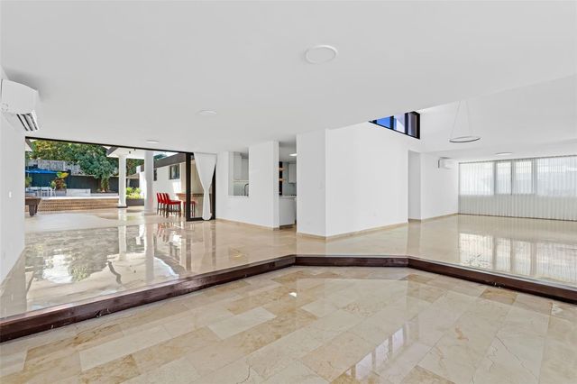 3 GARDEN HILLS ESTATES 12, Guaynabo, PR 00966