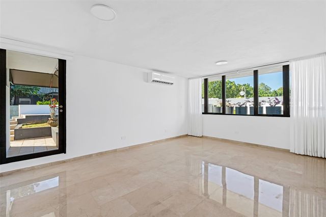 3 GARDEN HILLS ESTATES 12, Guaynabo, PR 00966