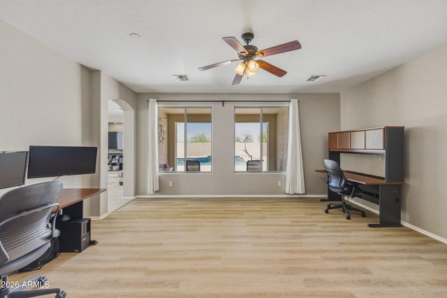 1826 E VALENCIA Drive, Phoenix, AZ 85042