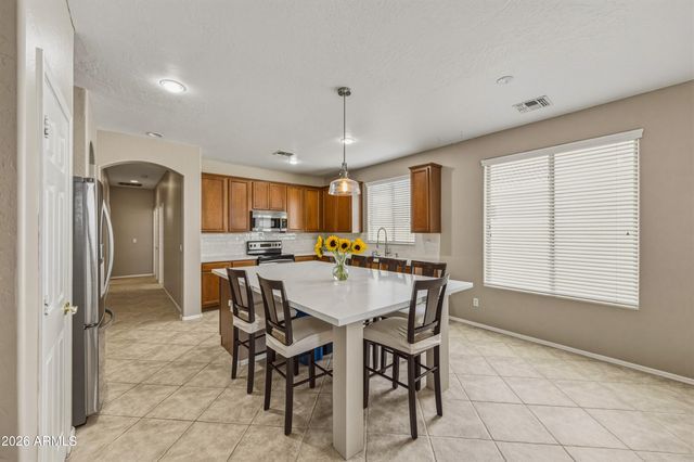 1826 E VALENCIA Drive, Phoenix, AZ 85042