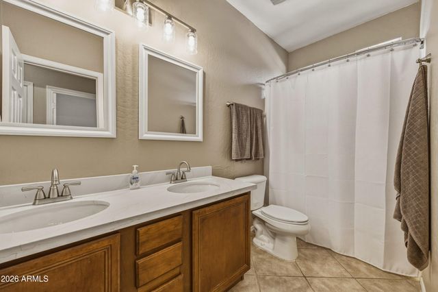1826 E VALENCIA Drive, Phoenix, AZ 85042