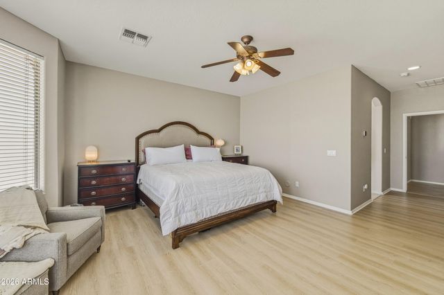 1826 E VALENCIA Drive, Phoenix, AZ 85042