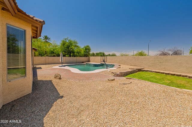 1826 E VALENCIA Drive, Phoenix, AZ 85042
