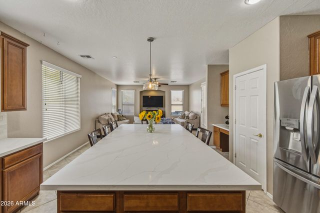 1826 E VALENCIA Drive, Phoenix, AZ 85042
