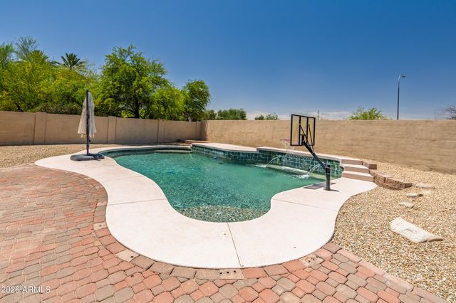 1826 E VALENCIA Drive, Phoenix, AZ 85042