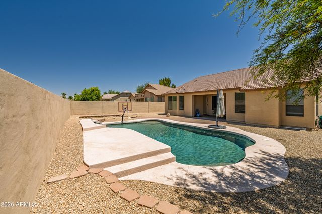 1826 E VALENCIA Drive, Phoenix, AZ 85042