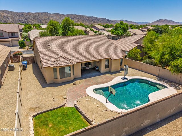1826 E VALENCIA Drive, Phoenix, AZ 85042