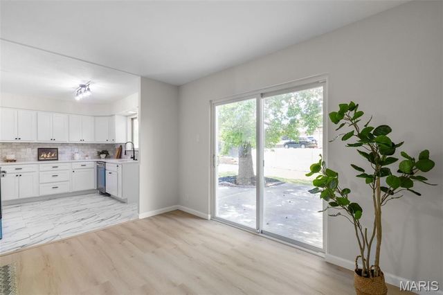 2025 Granada Drive, Florissant, MO 63033