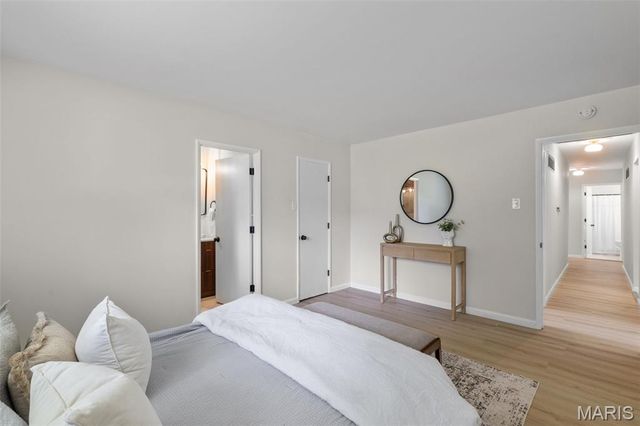 2025 Granada Drive, Florissant, MO 63033