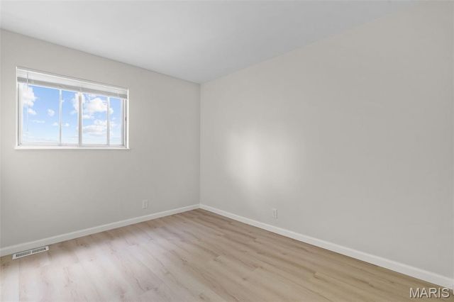 2025 Granada Drive, Florissant, MO 63033