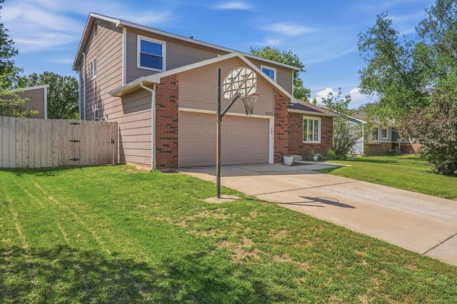 11511 W Kenny Lane, Wichita, KS 67212