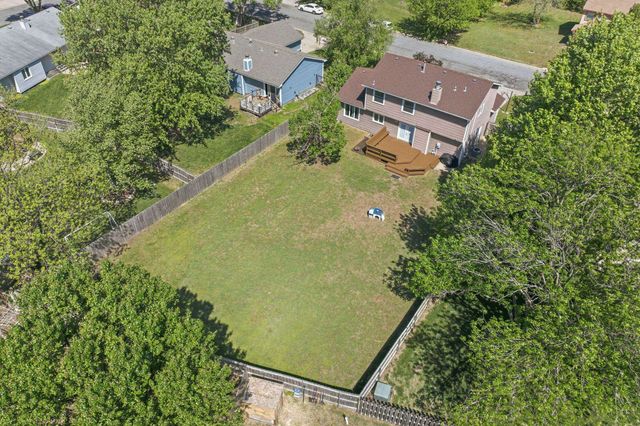 11511 W Kenny Lane, Wichita, KS 67212