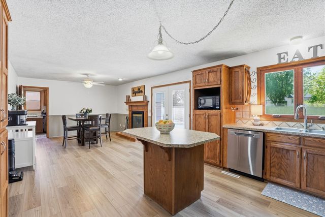 11511 W Kenny Lane, Wichita, KS 67212