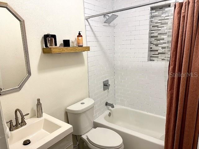 412 E FLORIBRASKA AVENUE, Tampa, FL 33603