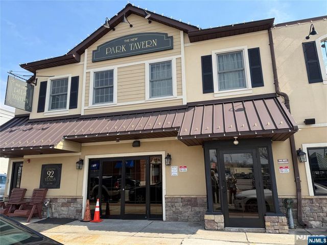 250 Park Avenue 1, East Rutherford, NJ 07073