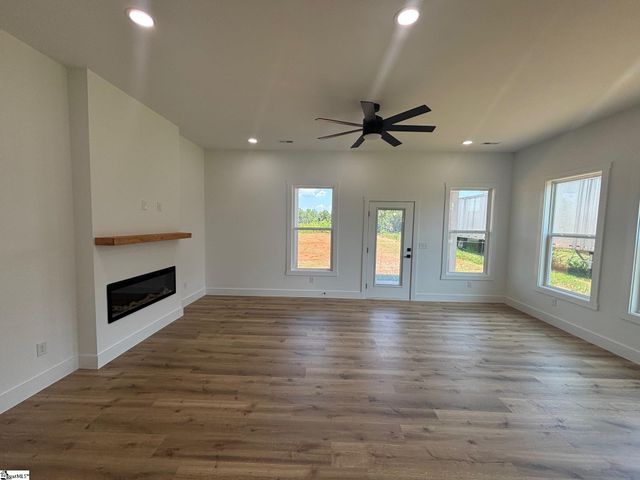 1460 Pleasant School Road, Gaffney, SC 29341