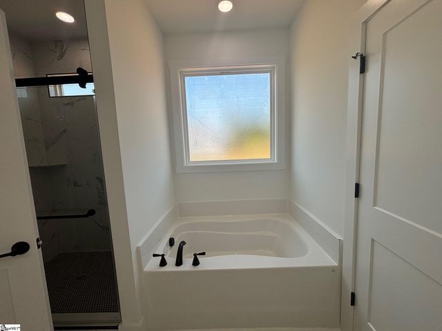 1460 Pleasant School Road, Gaffney, SC 29341