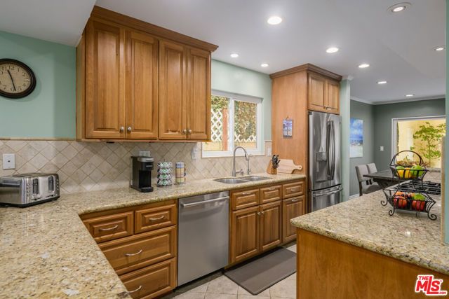 118 3rd Street, Seal Beach, CA 90740