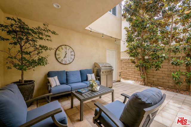 118 3rd Street, Seal Beach, CA 90740