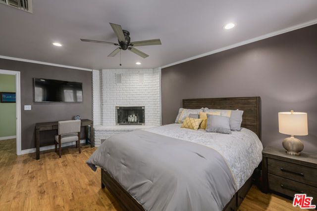 118 3rd Street, Seal Beach, CA 90740