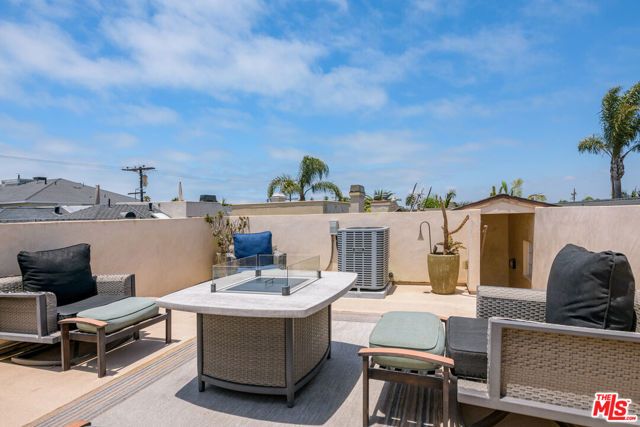 118 3rd Street, Seal Beach, CA 90740