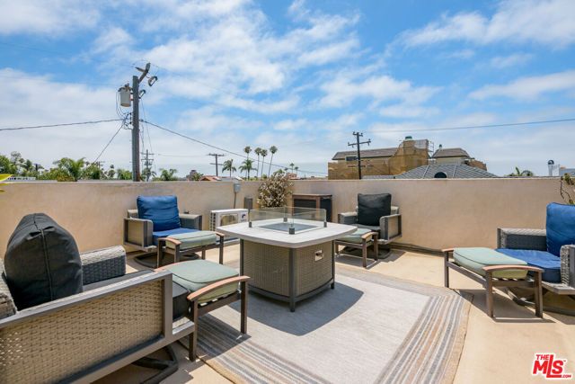118 3rd Street, Seal Beach, CA 90740
