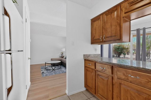 4717 Country Club Lane NW A11, Albuquerque, NM 87114