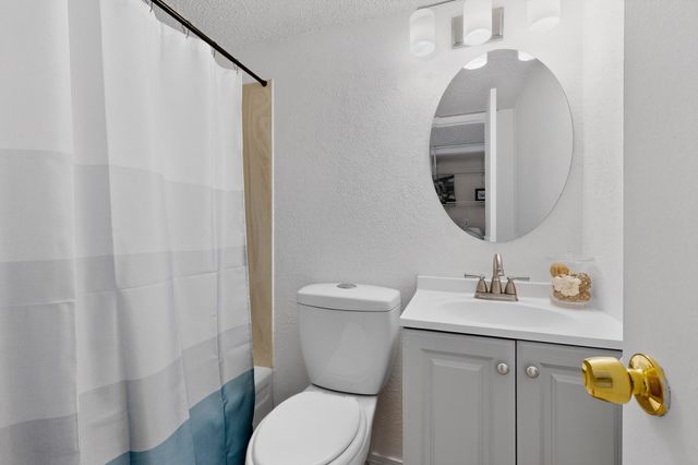 4717 Country Club Lane NW A11, Albuquerque, NM 87114