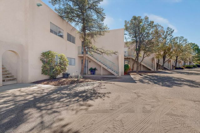 4717 Country Club Lane NW A11, Albuquerque, NM 87114