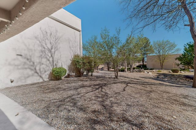 4717 Country Club Lane NW A11, Albuquerque, NM 87114