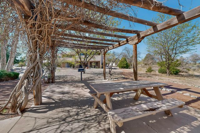 4717 Country Club Lane NW A11, Albuquerque, NM 87114