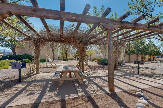 4717 Country Club Lane NW A11, Albuquerque, NM 87114