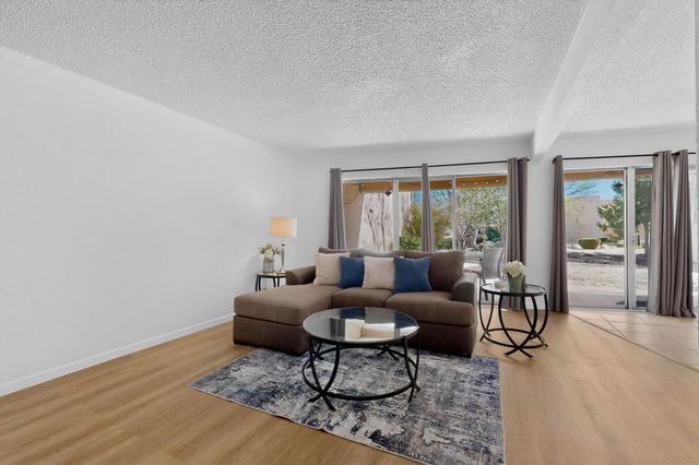 4717 Country Club Lane NW A11, Albuquerque, NM 87114