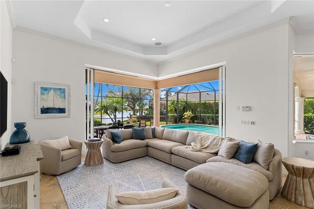 7506 Hogan CT, Naples, FL 34113