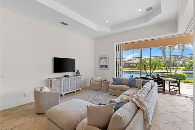 7506 Hogan CT, Naples, FL 34113