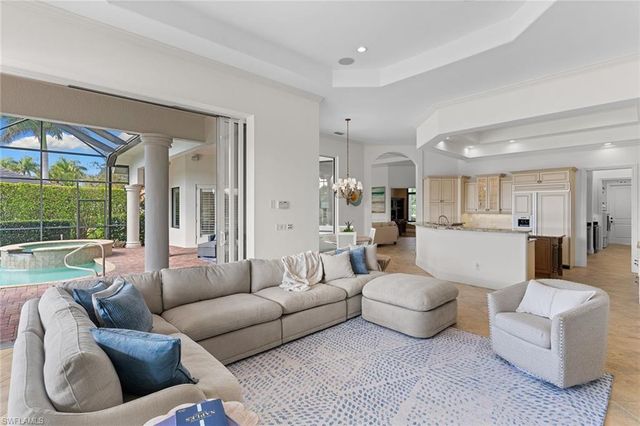 7506 Hogan CT, Naples, FL 34113