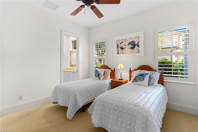 7506 Hogan CT, Naples, FL 34113