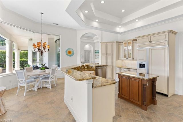 7506 Hogan CT, Naples, FL 34113