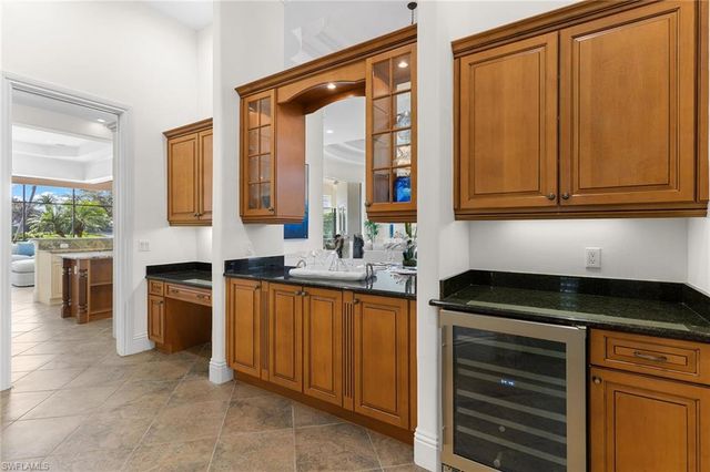 7506 Hogan CT, Naples, FL 34113