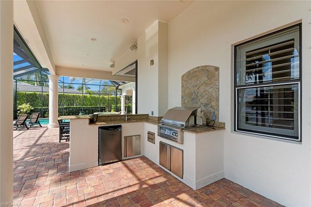 7506 Hogan CT, Naples, FL 34113