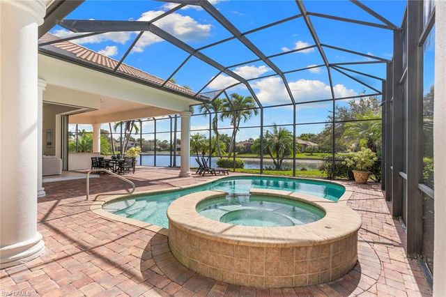 7506 Hogan CT, Naples, FL 34113