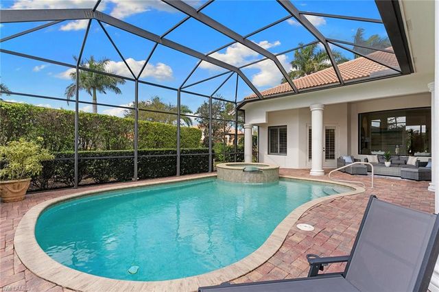 7506 Hogan CT, Naples, FL 34113