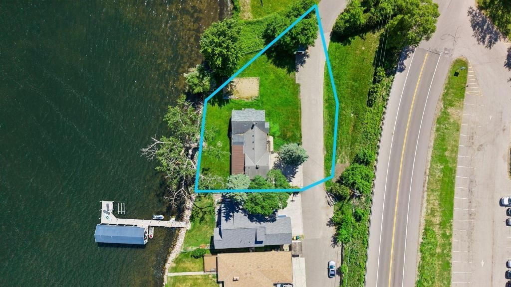 3685 N Shore Drive, Wayzata, MN 55391 — exterior