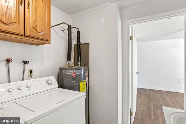 96 QUEEN AVE, Enola, PA 17025
