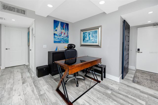 736 ISLAND WAY 1001, Clearwater Beach, FL 33767