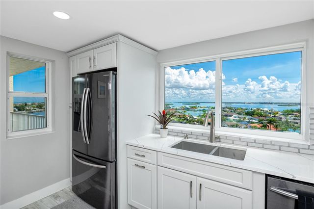 736 ISLAND WAY 1001, Clearwater Beach, FL 33767