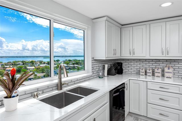 736 ISLAND WAY 1001, Clearwater Beach, FL 33767