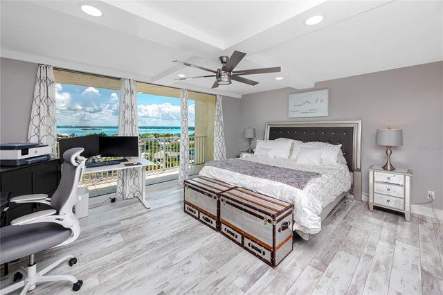 736 ISLAND WAY 1001, Clearwater Beach, FL 33767