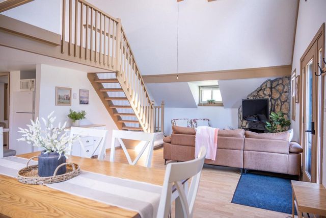 W1620 Cliff House Road, Lyndon Station, WI 53944